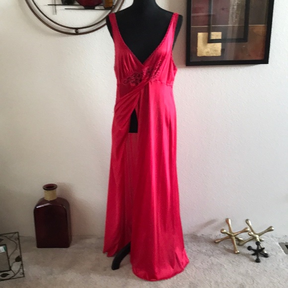 Vintage Red Sexy Front Slit Long Maxi Nightgown Full Slip Dress Lingerie - Picture 1 of 8